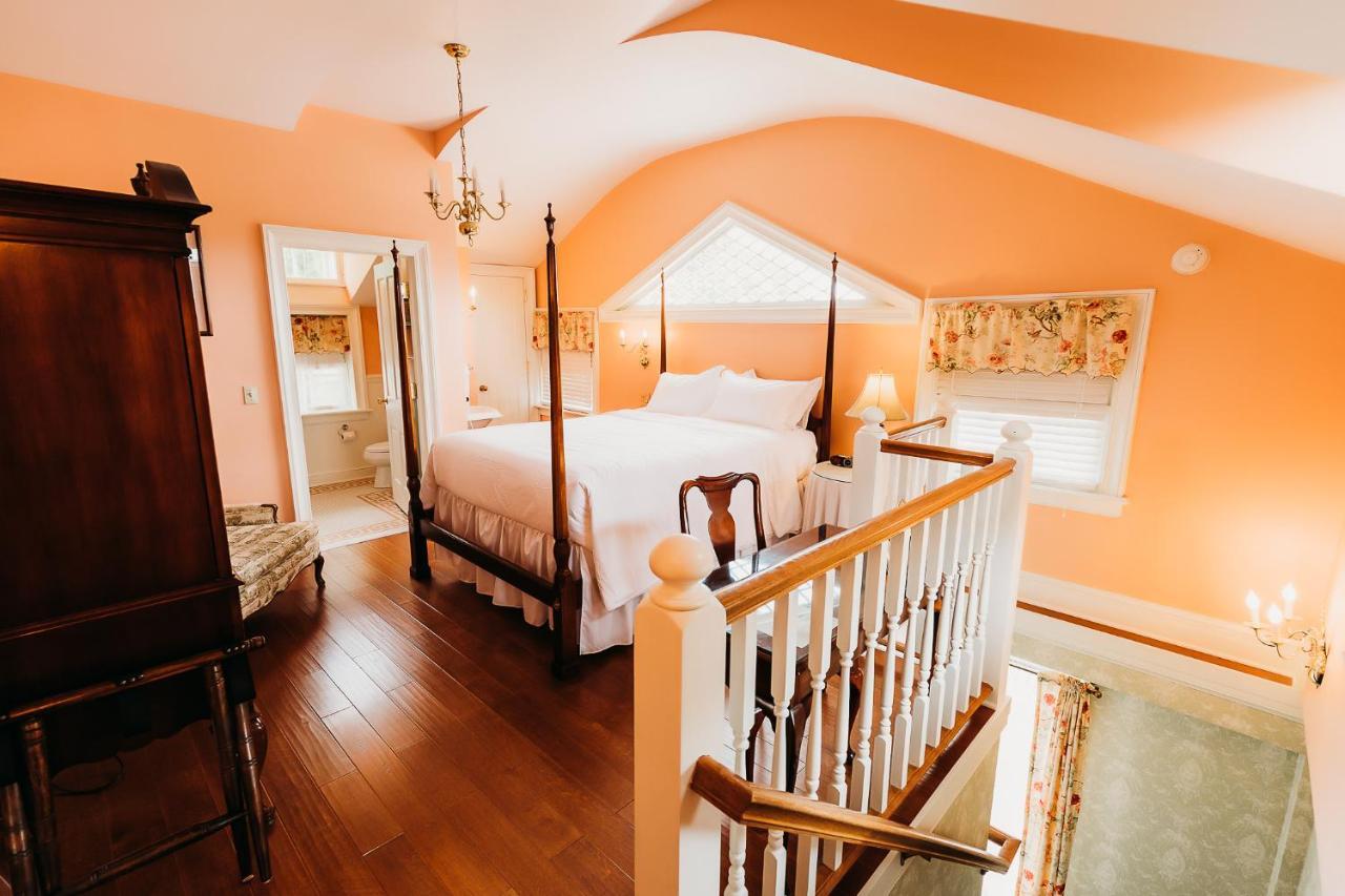 The Rochester Inn Sheboygan Falls Экстерьер фото