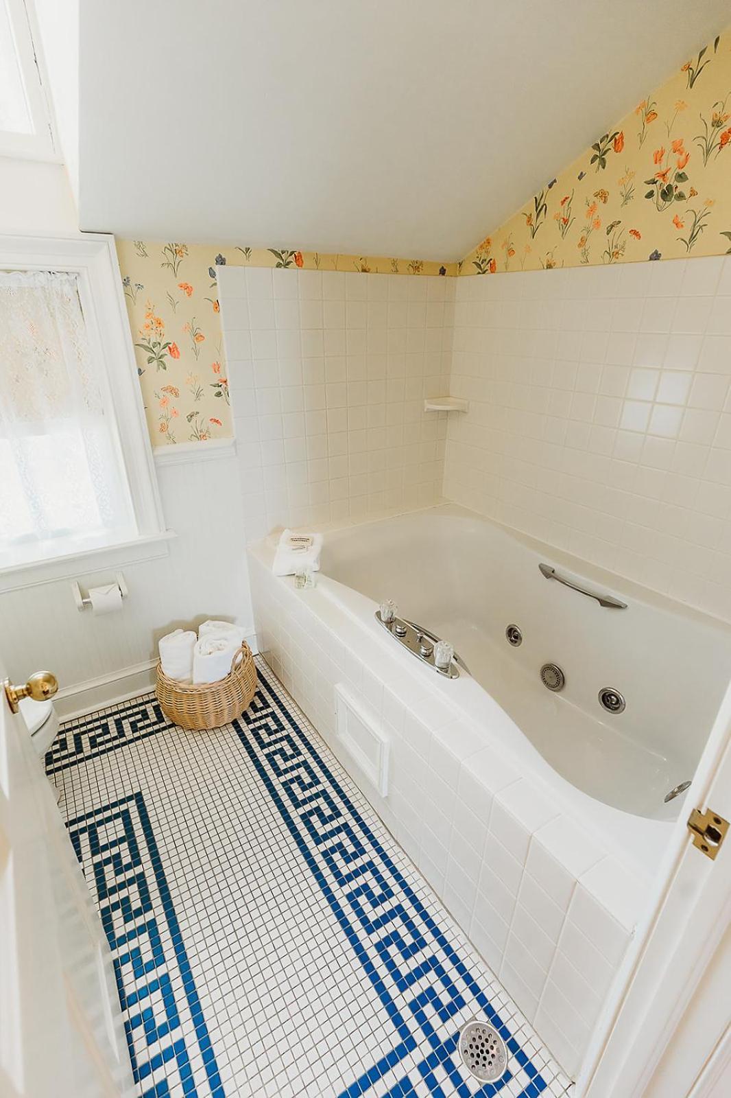 The Rochester Inn Sheboygan Falls Экстерьер фото
