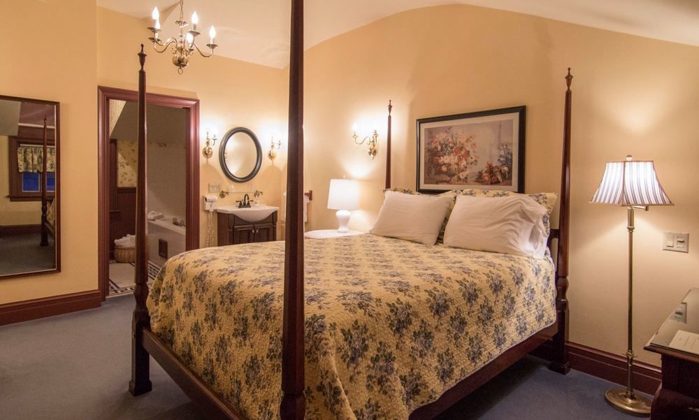 The Rochester Inn Sheboygan Falls Экстерьер фото