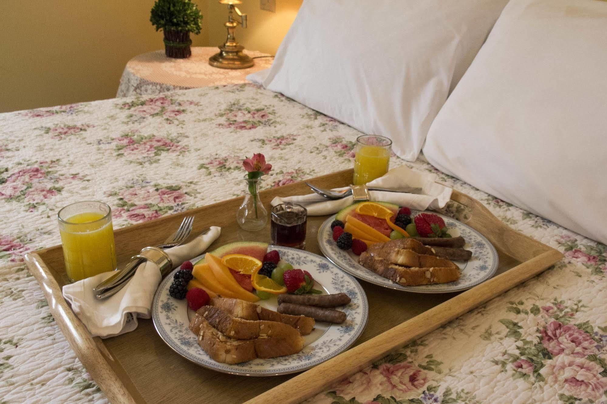 The Rochester Inn Sheboygan Falls Экстерьер фото